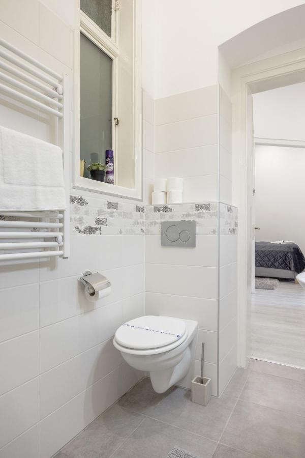 Mystic Dreamy Apartment Budapest Ngoại thất bức ảnh