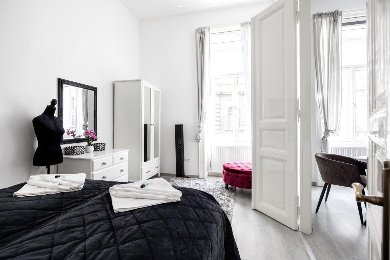 Mystic Dreamy Apartment Budapest Ngoại thất bức ảnh