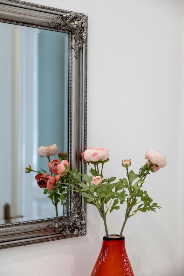Mystic Dreamy Apartment Budapest Ngoại thất bức ảnh
